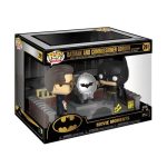Funko Pop! Moment Super Heroes: DC - Batman 80Th - Batman & Commissioner Gordan Light Up Bat Signal #291 - Image 2